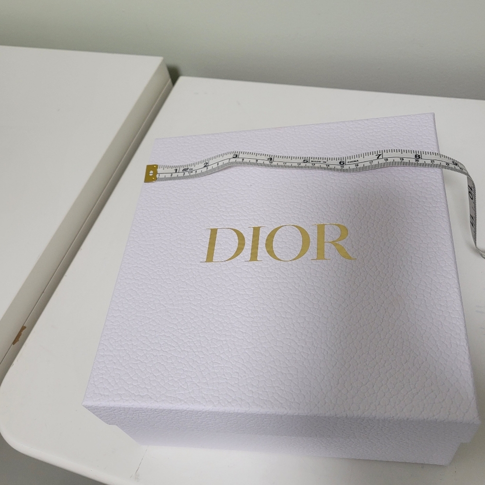 Dior Gift Box $10 Each. - Picture 5 of 7